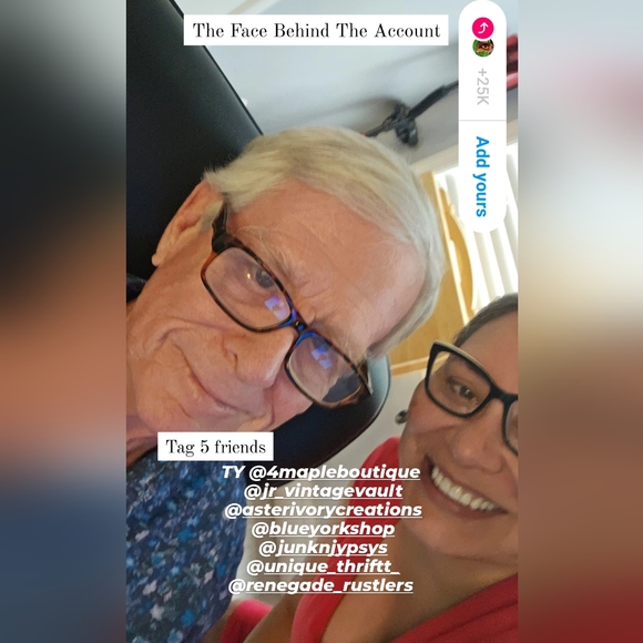 Meet your Posher, Rebecca, Peter, Beau & Duke Golden Retrievers, & Tracey Beagle - Picture 3 of 16